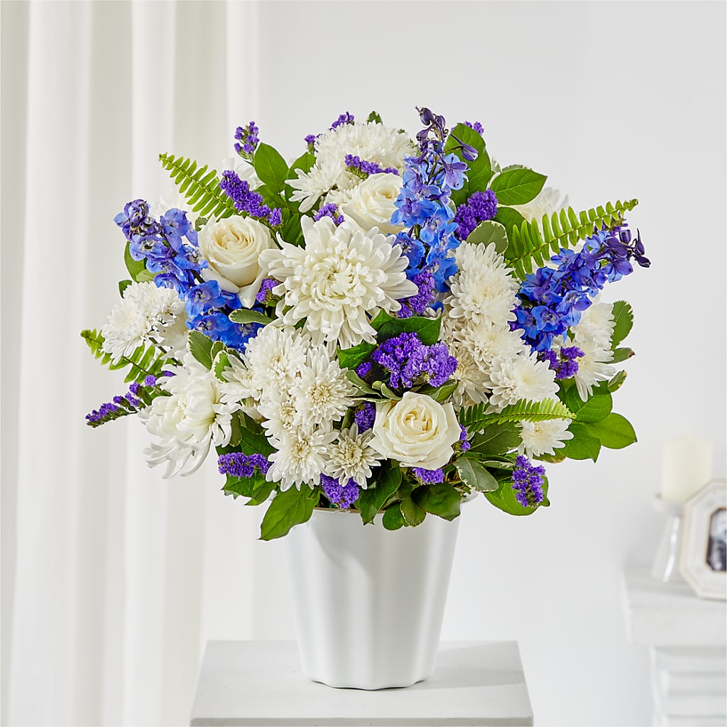 Hold Dear Tabletop Basket – FRIEND'S FLOWERS, Los Angeles CA