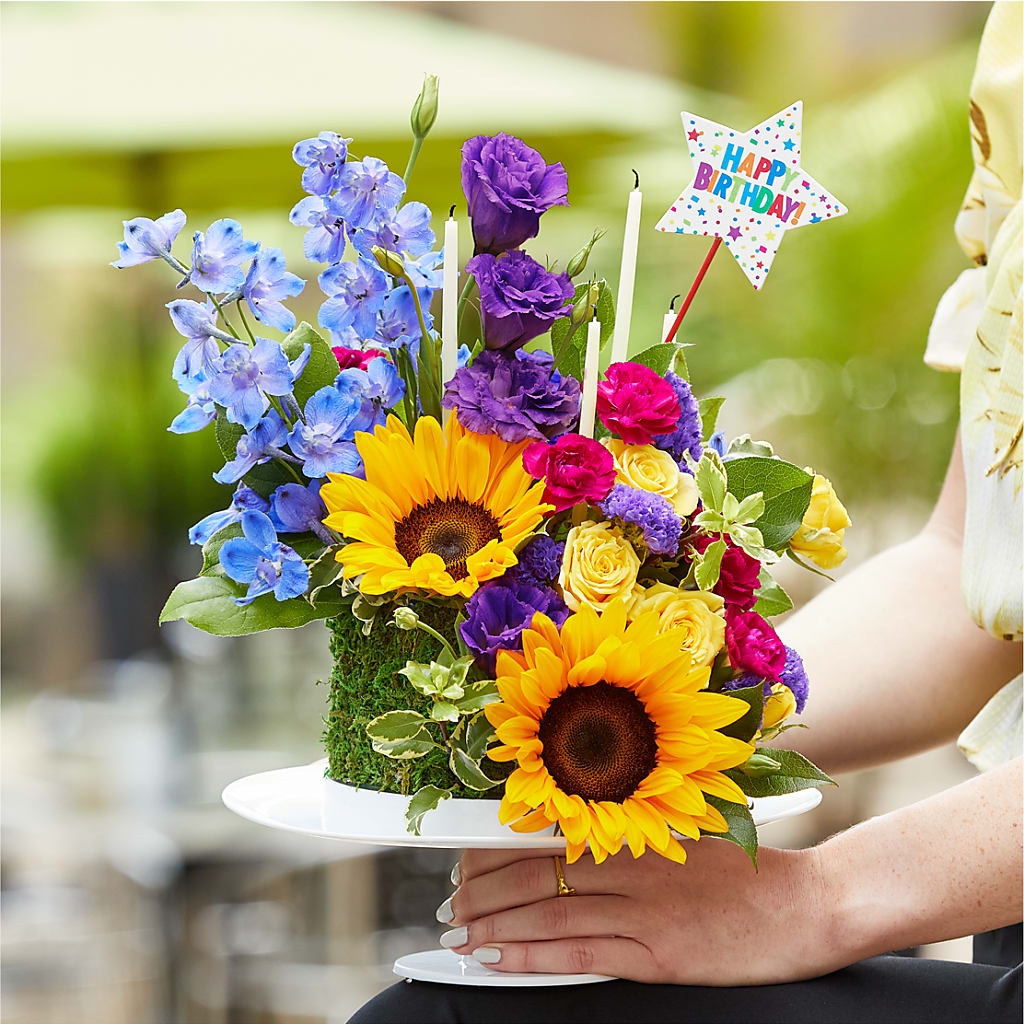 Star of the Day Floral Cake – FRIEND'S FLOWERS, Los Angeles CA