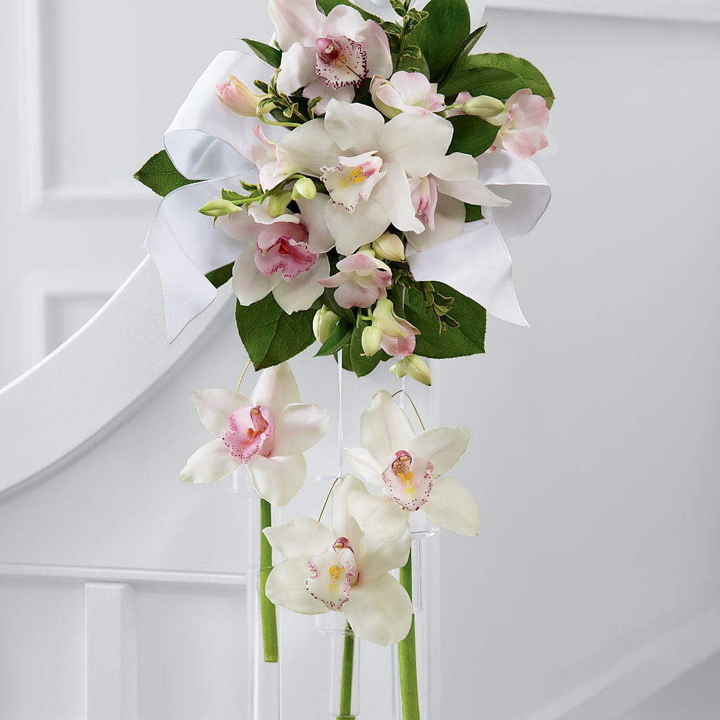 Perfect Entrance Pew Arrangement – FRIEND'S FLOWERS, Los Angeles CA
