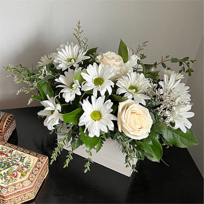 Fresh Linen Box Bouquet – FRIEND'S FLOWERS, Los Angeles CA