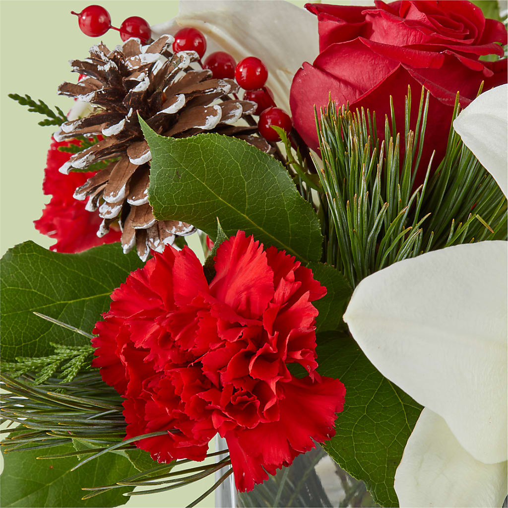 Glistening Icicles Bouquet – FRIEND'S FLOWERS, Los Angeles CA